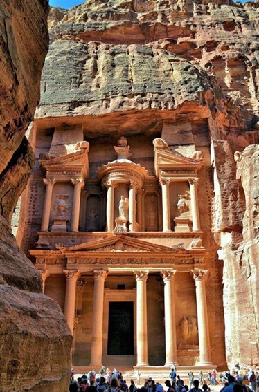 Petra & Wadi Rum Travel Logistics: Complete Guide to Routes, Transport & Planning